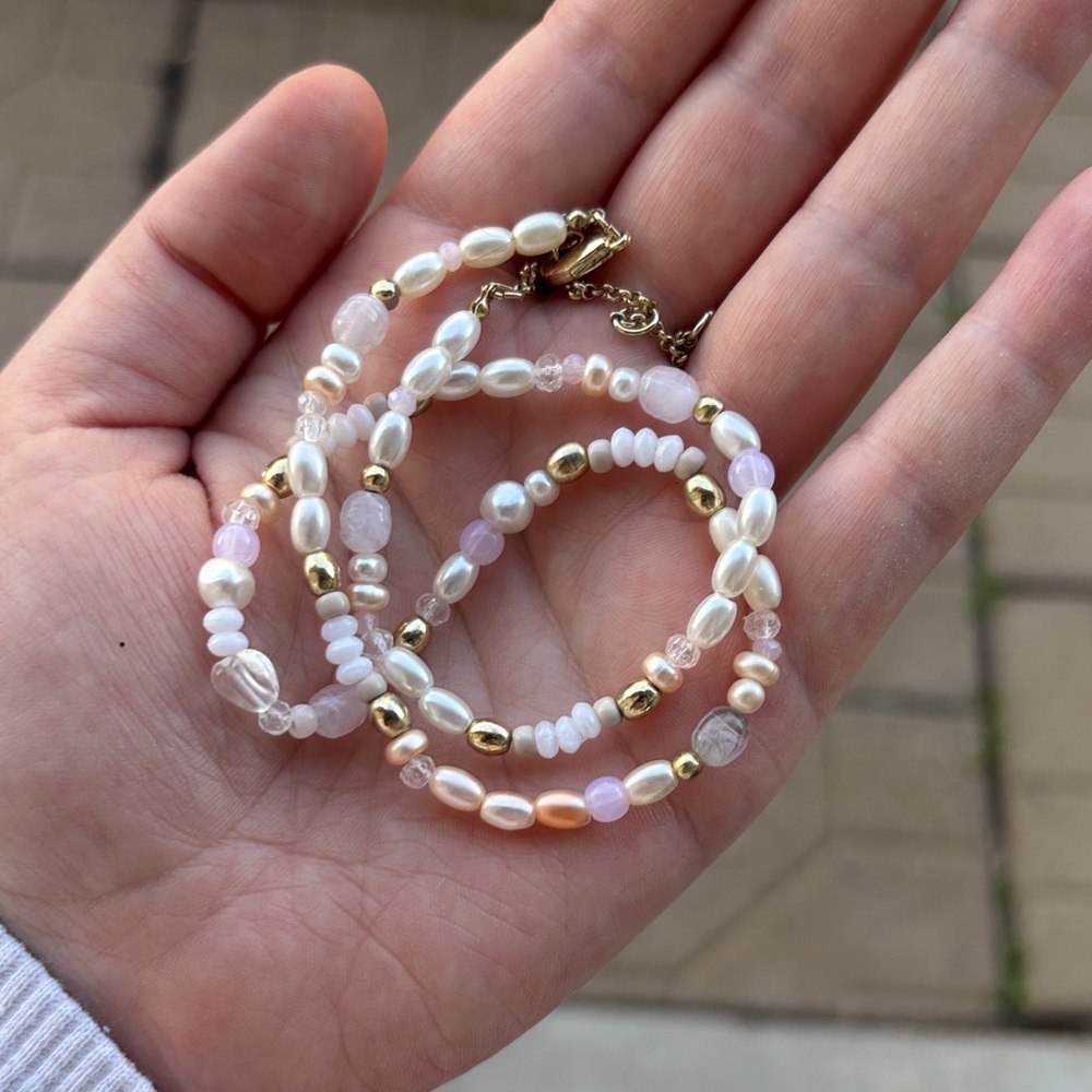 Elegant Pearl, Pink and Gold Necklace Set - Picture 4 of 6